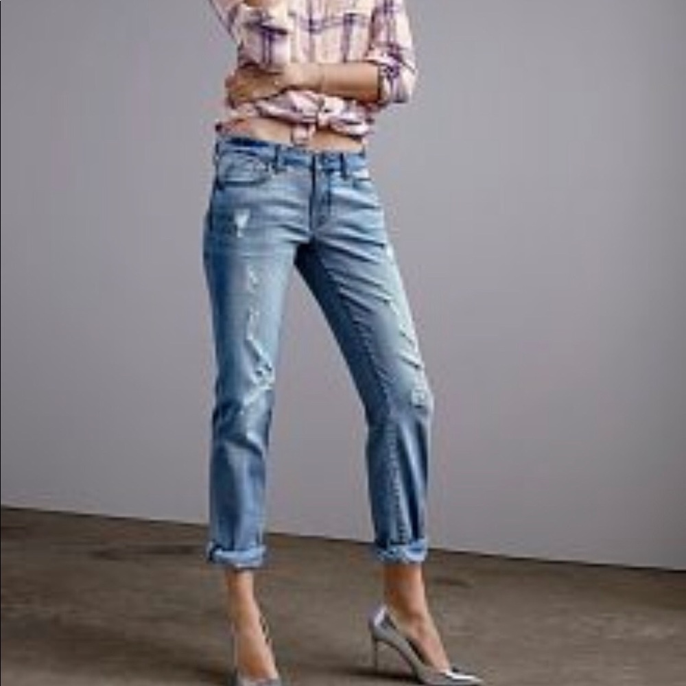 VS boyfriend jeans